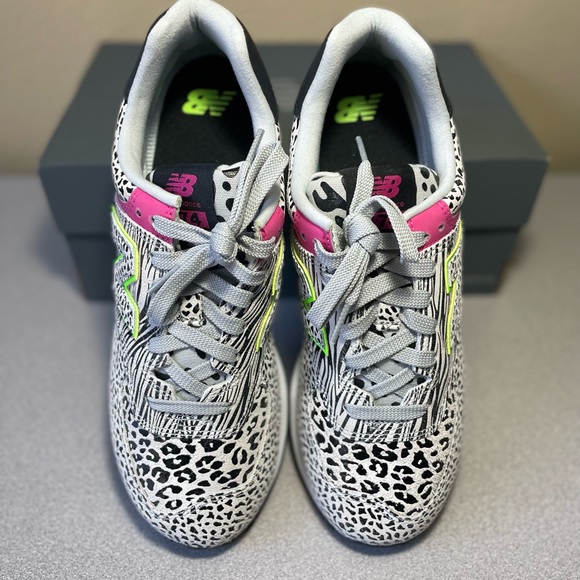 New Balance 574 Animal Cheetah Print  Green Pink WL574ANA Women’s 11 Mens 9.5 - Picture 7 of 10